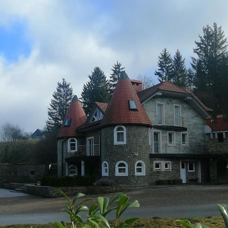 Hotel Gladiaterra Castle Smrecje Zewnętrze zdjęcie