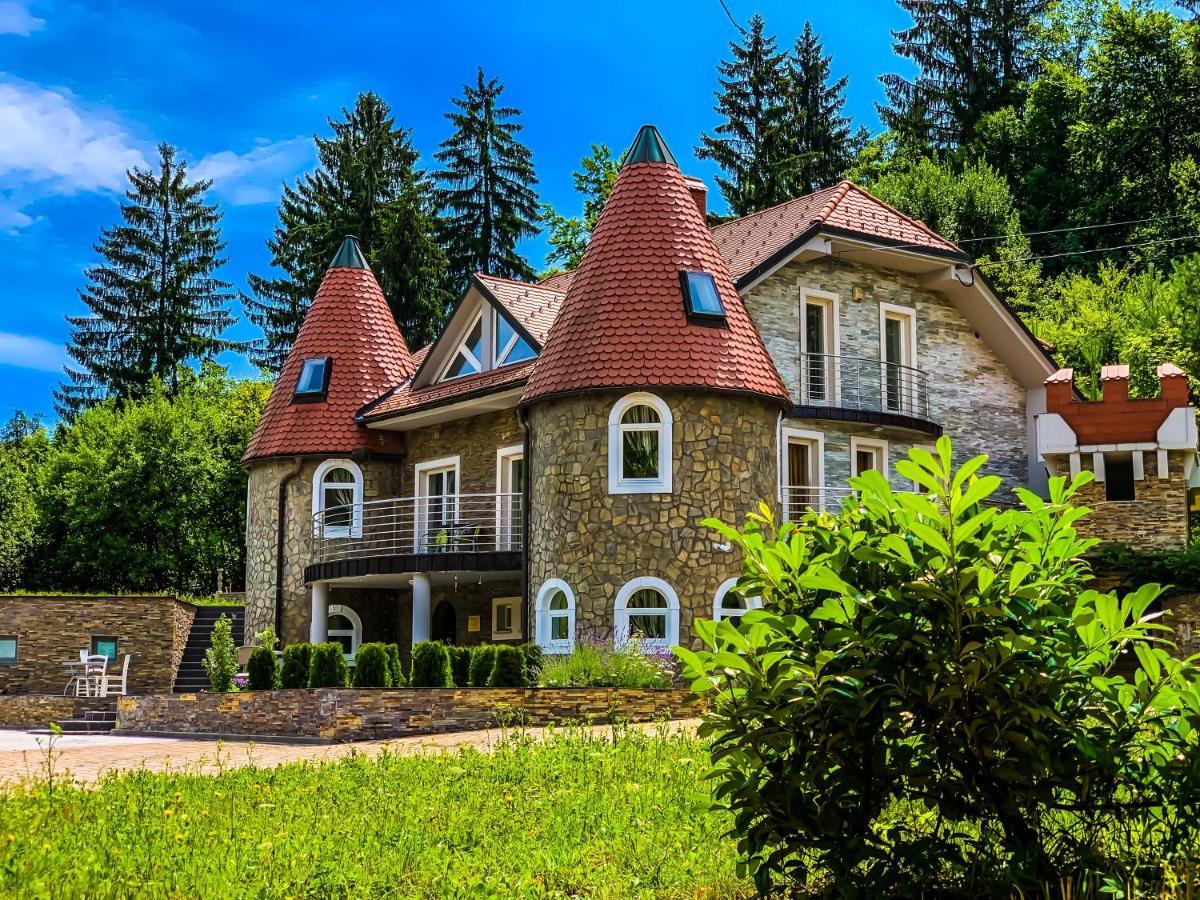 Hotel Gladiaterra Castle Smrecje Zewnętrze zdjęcie